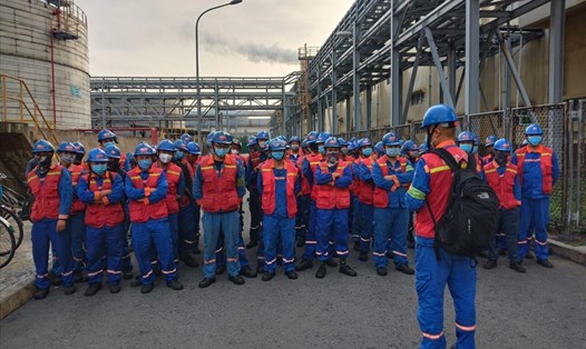 Doanh nghiệp tư nhân xây dựng Phú Nhật Minh tuyên truyền các biện pháp phòng ngừa dịch Corona, kiểm tra và đo nhiệt độ cơ thể cho công nhân.