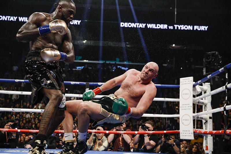 Tập 2 "đại chiến" Deontay Wilder - Tyson Fury: Hồi kết của siêu kinh điển