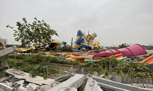 Sau cưỡng chế, công viên nước Thanh Hà thành đống đổ nát. Ảnh: CTV