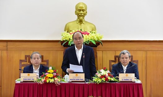 Thủ tướng Chính phủ Nguyễn Xuân Phúc phát biểu chỉ đạo tại buổi làm việc. Ảnh: CTTĐT.