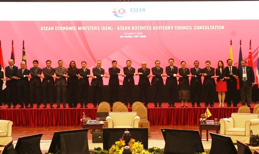 Hội nghị Bộ trưởng Kinh tế ASEAN thông qua 12/13 sáng kiến của Việt Nam