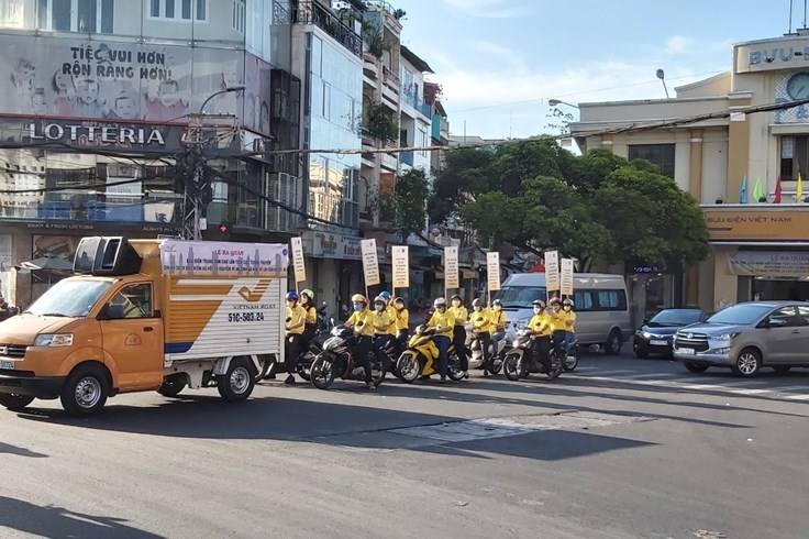 Đồng loạt ra quân tuyên truyền phát triển BHXH tự nguyện Đồng loạt ra quân tuyên truyền phát triển BHXH tự nguyện