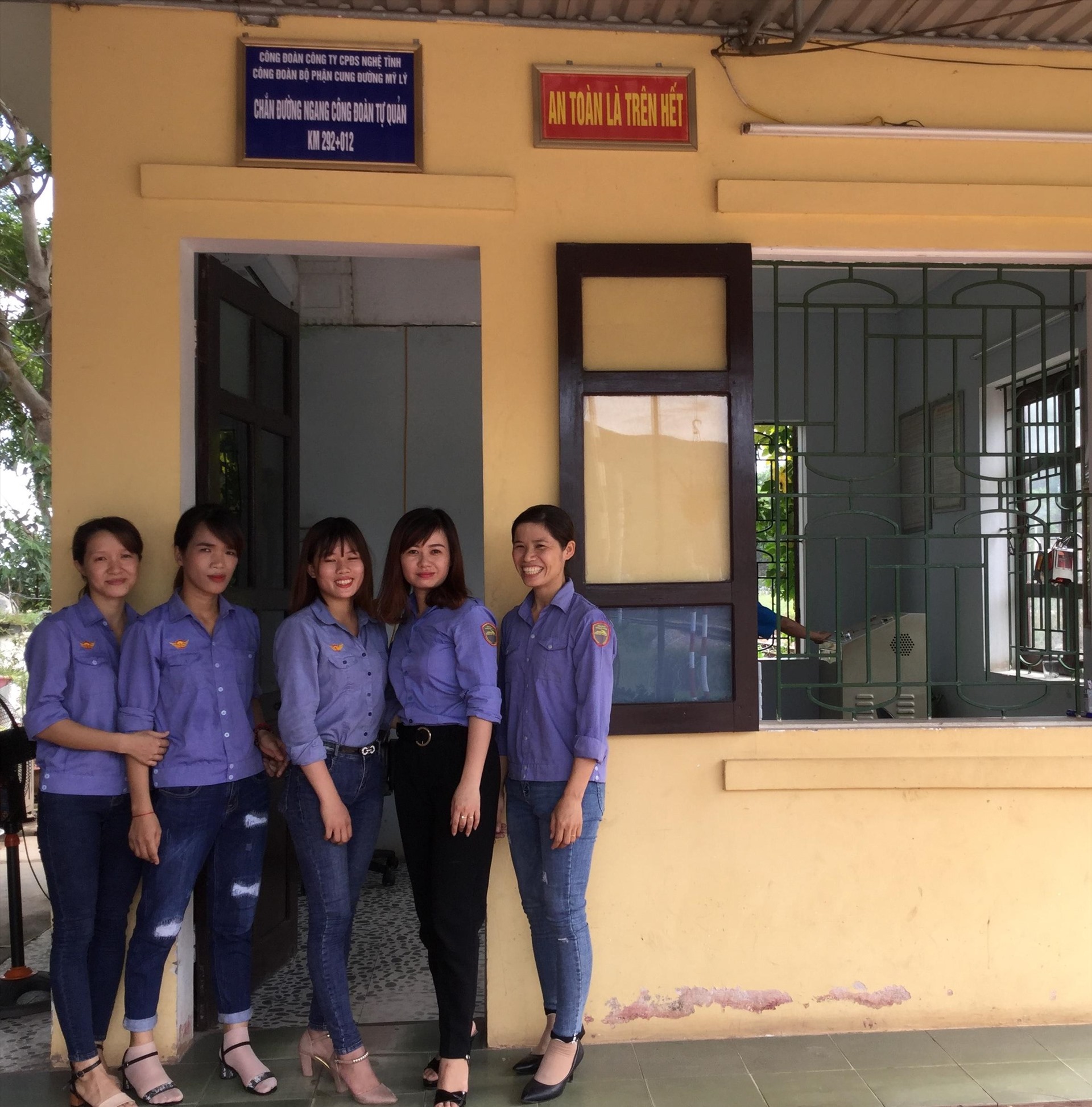 Cơ sở chòi chắn, chòi ghi, điểm tuần gác, nhà ga luôn được quan tâm cải thiện để người lao động có điều kiện làm việc tốt hơn