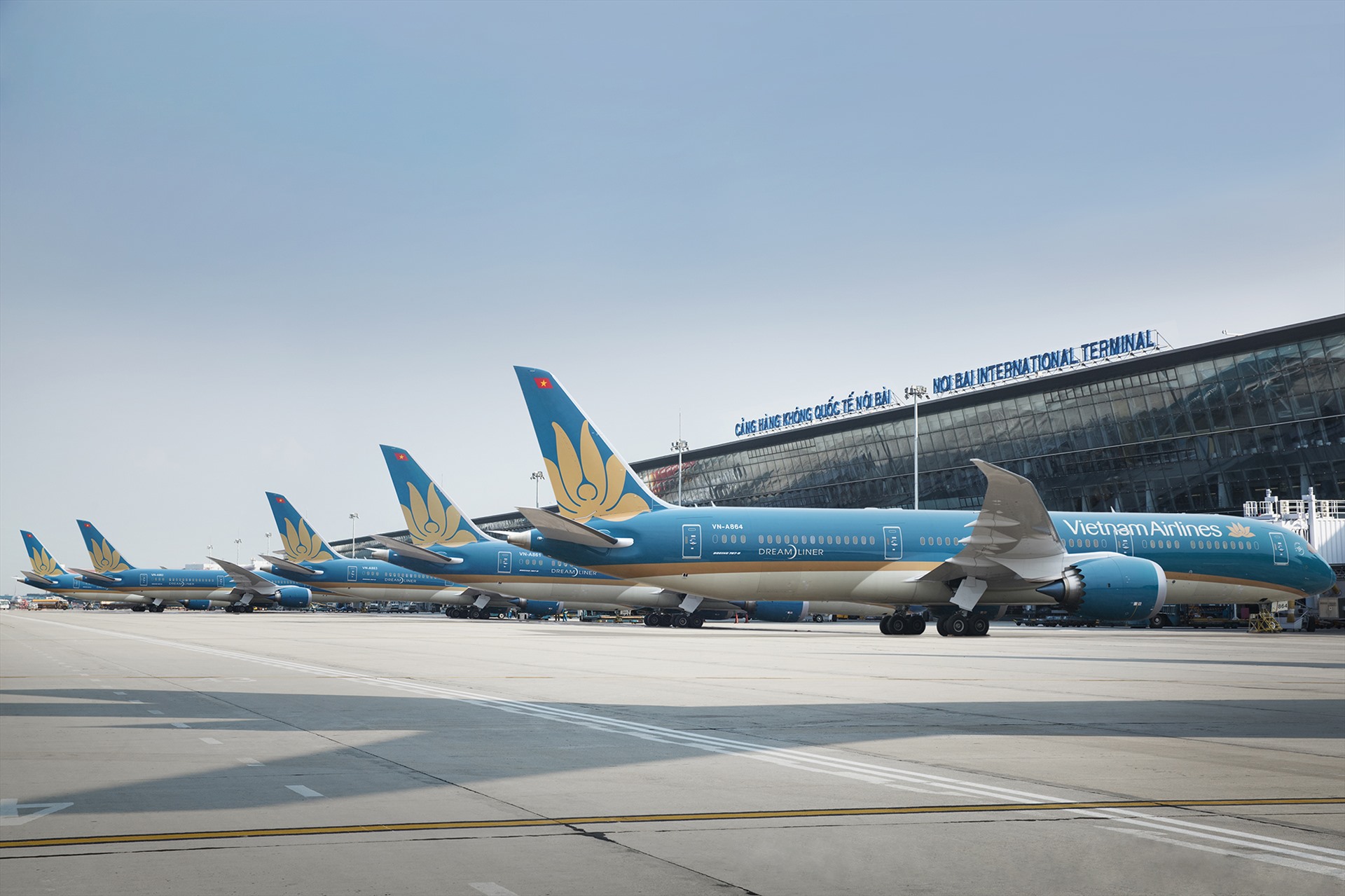 Vietnam Airlines tạm dừng khai thác các đường bay quốc tế.