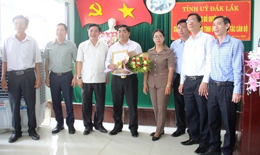 Hội nghị công bố quyết định của Ban Thường vụ Tỉnh ủy Đắk Lắk về chỉ định Bí thư Huyện ủy.