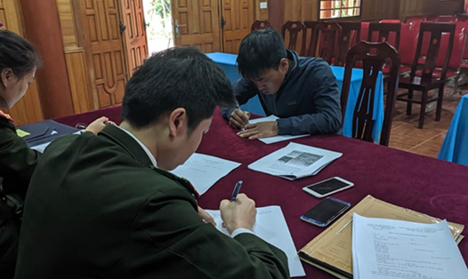 C.V.Q trú tại huyện Kỳ Sơn, Nghệ An bị công an triệu tập ngày 6.2 vì thông tin sai sự thật liên quan đến virus SARS-CoV-2. Ảnh: Công an cung cấp