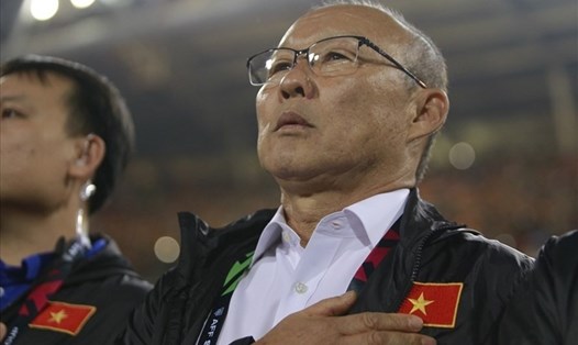 Huấn luyện viên Park Hang-seo sẽ gắn bó lâu dài với bóng đá Việt Nam sau khi mua được nhà riêng. Ảnh: Đ.H.