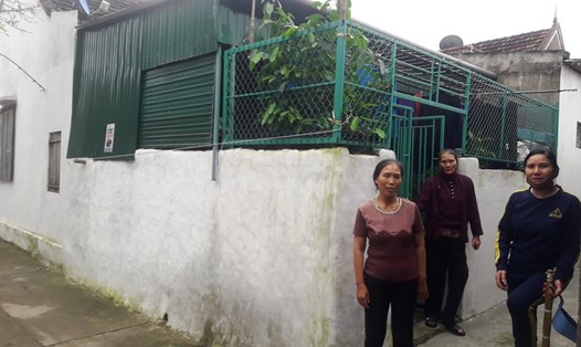 Ngôi nhà mà bà Bình đang sống chung với gia đình em trai bị cán bộ địa chính làm thất lạc sổ đỏ. Ảnh: Trần Tuấn
