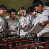 Học sinh Trường Cao đẳng Nghề công nghiệp Hà Nội trong giờ thực hành. Ảnh: T.L - HẢI NGUYỄN