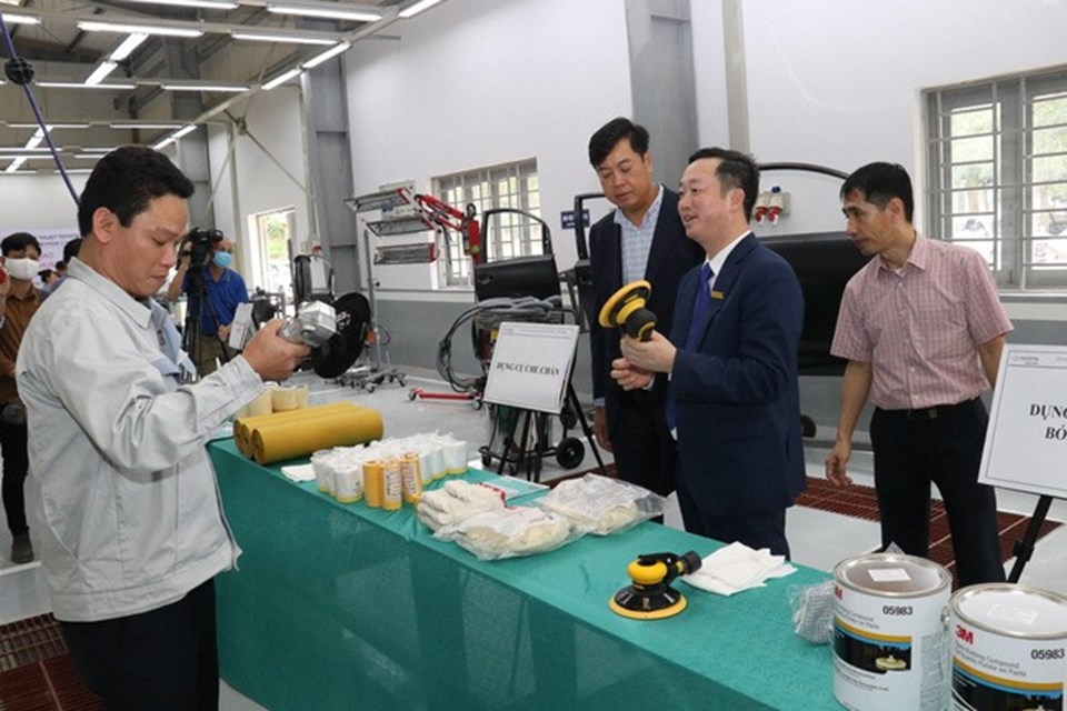Hệ thống máy móc, trang thiết bị… của Trung tâm đào tạo kỹ thuật TOYOTA tại Trường Cao đẳng Cơ điện Hà Nội. Ảnh Mạnh Dũng Hệ thống máy móc, trang thiết bị… của Trung tâm đào tạo kỹ thuật TOYOTA tại Trường Cao đẳng Cơ điện Hà Nội. Ảnh Mạnh Dũng
