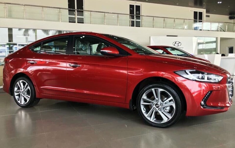 Hyundai Avante cũ đời 2016: Sedan hạng C trong tầm giá 400 triệu