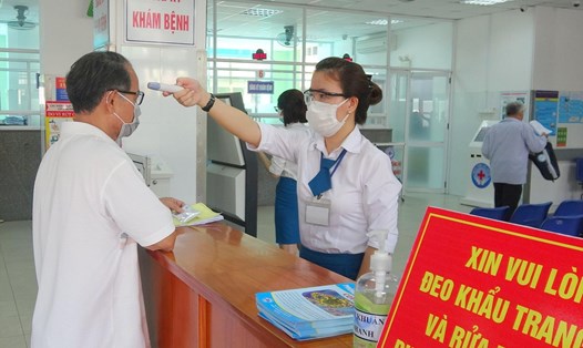 Người thân vào chăm nuôi cho bệnh nhân tại Bệnh viện Đà Nẵng sẽ phải khai báo y tế