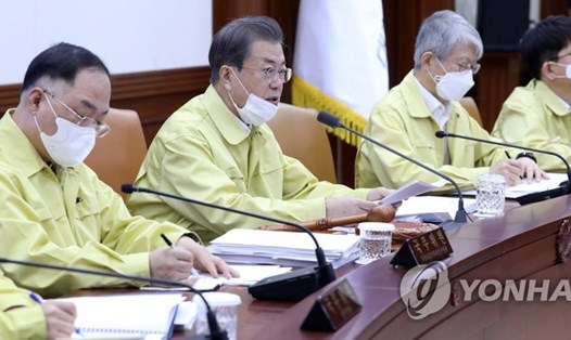 Tổng thống Hàn Quốc Moon Jae-in tham dự cuộc họp của Nội các hôm 3.3. Ảnh: Yonhap.
