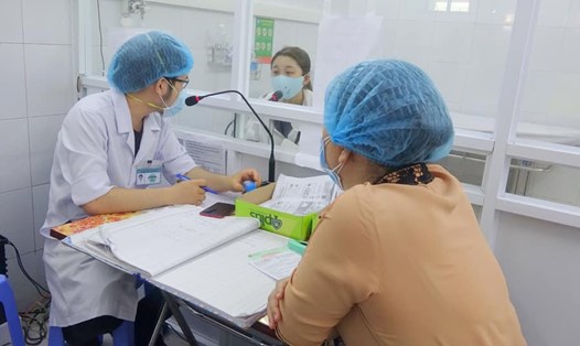 Đà Nẵng chỉ đạo các cơ sở y tế thực hiện nhiều biện pháp phòng chống lây lan dịch COVID-19