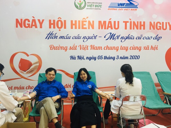 Ngày hội hiến máu diễn ra tại ga Hà Nội
