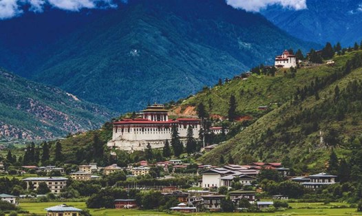 Bhutan - quốc gia được mệnh danh hạnh phúc nhất thế giới - công bố ca nhiễm COVID-19 đầu tiên. Ảnh: Irena.org