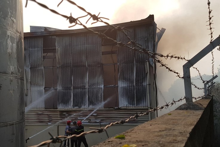Cháy lớn tại công ty trong khu công nghiệp ở Bình Phước