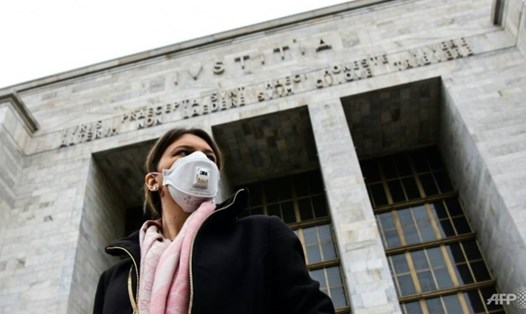 Italia quyết định đóng cửa tất cả các trường học đến ngày 15.3 để ngăn chặn sự lây lan của SARS-CoV-2. Ảnh: AFP