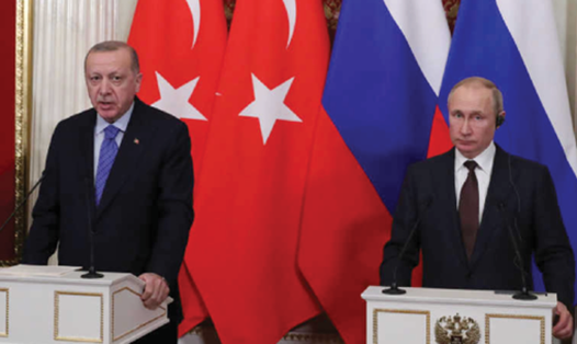 Tổng thống Nga Vladimir Putin và Tổng thống Thổ Nhĩ Kỳ Recep Tayyip Erdogan lại đạt được thoả thuận ngừng bắn mới ở vùng Idlib của Syria khi gặp nhau ở Nga. Ảnh: N.N