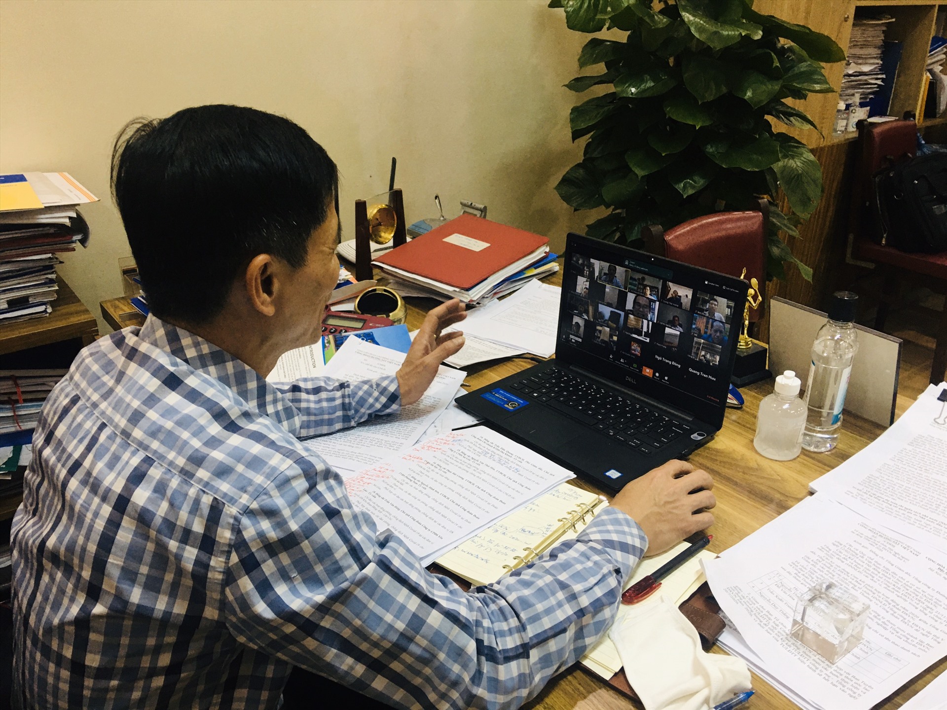Lãnh đạo Công đoàn Đường sắt Việt Nam họp trực tuyến Ban chỉ đạo phòng, chống COVID-19 của Công đoàn ngành. Ảnh: Đ.S