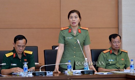 Đại biểu Quốc hội Nguyễn Thị Xuân phát biểu tại phiên họp thứ 14 của Ủy ban Quốc phòng và An ninh. Ảnh Quochoi.vn