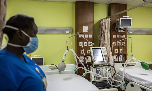 Một máy thở tại khu giường bệnh tại Bệnh viện Đại học Aga Khan ở Nairobi, Kenya, ngày 9.4. Ảnh: CNN