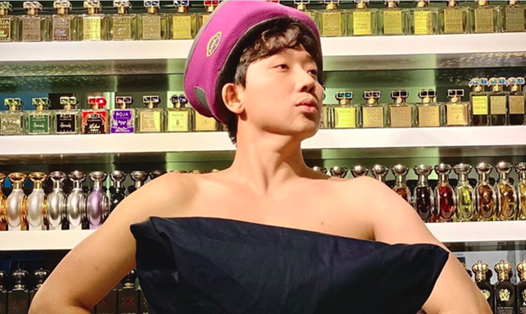 MC Trấn Thành tham gia thử thách "lấy gối làm váy". Ảnh: Instagram NV