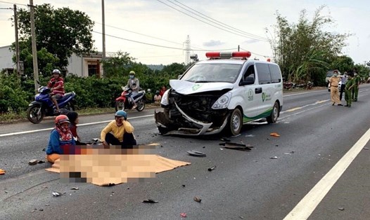 Hiện trường vụ tai nạn giao thông khiến anh Quí tử vong tại chỗ.