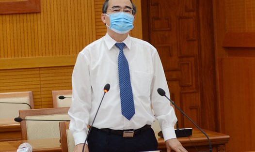 Bí thư Thành ủy TPHCM Nguyễn Thiện Nhân phát biểu chỉ đạo hội nghị. Ảnh: Trung tâm báo chí TPHCM