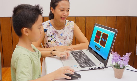 Từ ngày 2.4, phụ huynh có con học Mầm non và Tiểu học trên toàn quốc có thể cho con học Toán và Tiếng Việt miễn phí trên hai ứng dụng Monkey Math và VMonkey. Ảnh: NV