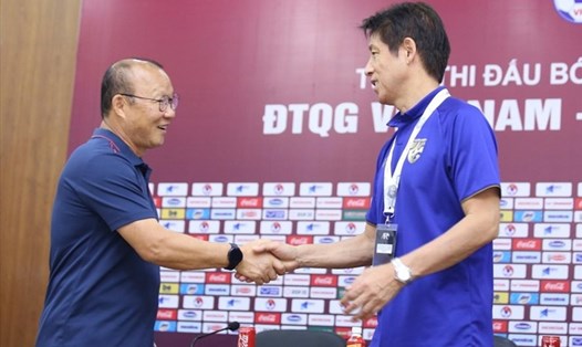 Huấn luyện viên Park Hang-seo và Nishino từng đối đầu tại Vòng loại World Cup 2022. Ảnh: Bangkok Post