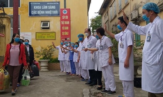 Bệnh nhân số 188 được xuất viện ngày 16.4 tại bệnh viện đa khoa tỉnh Hà Nam. Ảnh: Bộ Y tế cung cấp