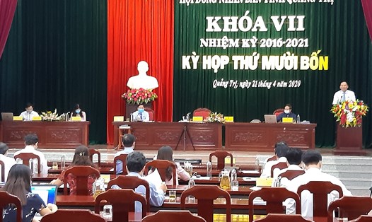 Kỳ họp thứ 14 khóa VII của Hội đồng nhân dân tỉnh Quảng Trị. Ảnh: ĐT.