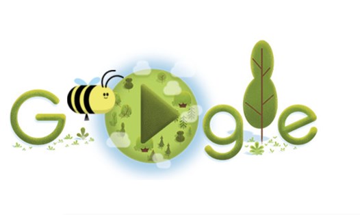 Google Doodle kỷ niệm Ngày Trái đất bằng hình tượng con ong. Ảnh chụp màn hình.