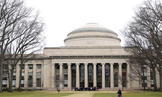Viện MIT ở Mỹ đã chỉ ra hướng đi mới trong điều trị COVID-19. Ảnh: NY Post