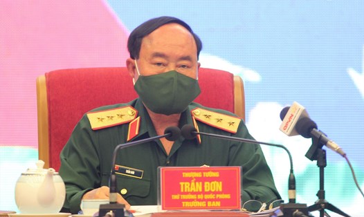 Thượng tướng Trần Đơn - Thứ trưởng Bộ Quốc phòng chủ trì hội nghị trực tuyến đánh giá công tác phòng chống dịch COVID-19. Ảnh Trần Vương