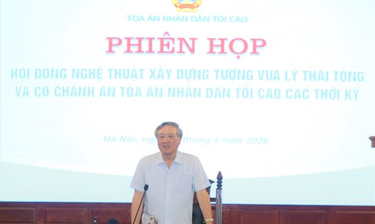 Chánh án Tòa án Nhân dân Tối cao Nguyễn Hòa Bình tại phiên họp. Ảnh: Việt Dũng.