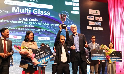 Dự án khởi nghiệp của Lê Hoàng Anh nhận giải thưởng giải quán quân tại cuộc thi Tìm kiếm Tài năng khởi nghiệp đổi mới sáng tạo Quốc gia - Techfest 2019. 
Ảnh: Nhân vật cung cấp