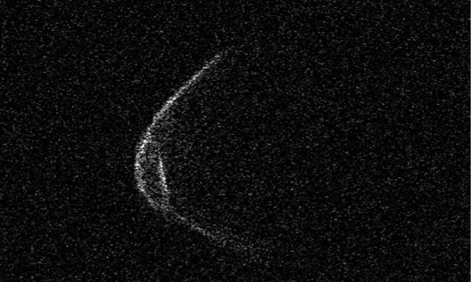 Thiên thạch 1998 OR2, giống hình khẩu trang, bay ngang Trái đất ngày hôm nay (29.4). Ảnh: PA