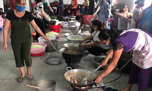 Hình ảnh tại khu cách ly tại trường Công Thương, một trong tám khu cách ly tập trung tỉnh Thừa Thiên Huế. Ảnh:Tiến Quyết.