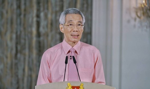 Thủ tướng Singapore Lý Hiển Long phát biểu trên truyền hình ngày 3.4. Ảnh: CNA/MCI
