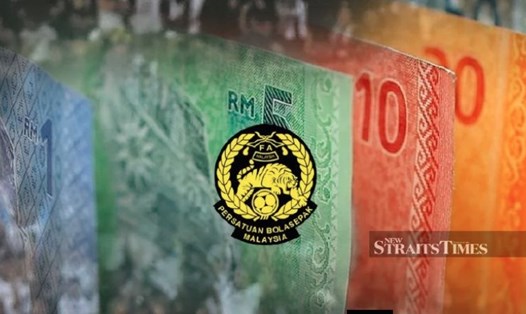Liên đoàn bóng đá Malaysia (FAM) thực hiện việc giảm lương sau sức ép từ phía các cầu thủ. Ảnh: NST.