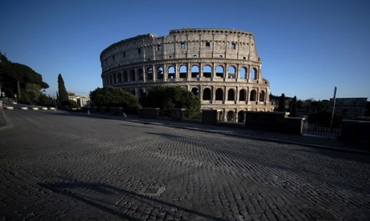Đường phố ở Rome không bóng người trong lệnh phong toả. Ảnh: AFP