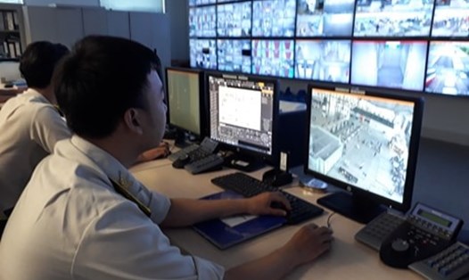 Nhân viên kiểm soát không lưu tại sân bay Nội Bài. Ảnh ĐT