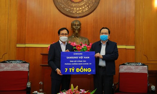 Samsung Việt Nam ủng hộ 10 tỷ chống dịch COVID-19.