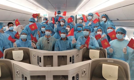 Vietnam Airlines miễn phí vé cho bác sỹ và chuyên gia y tế.