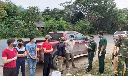 Cơ quan chức năng tỉnh Quảng Trị phát hiện 6 người nhập cảnh trái phép để trốn cách ly. Ảnh: HT.