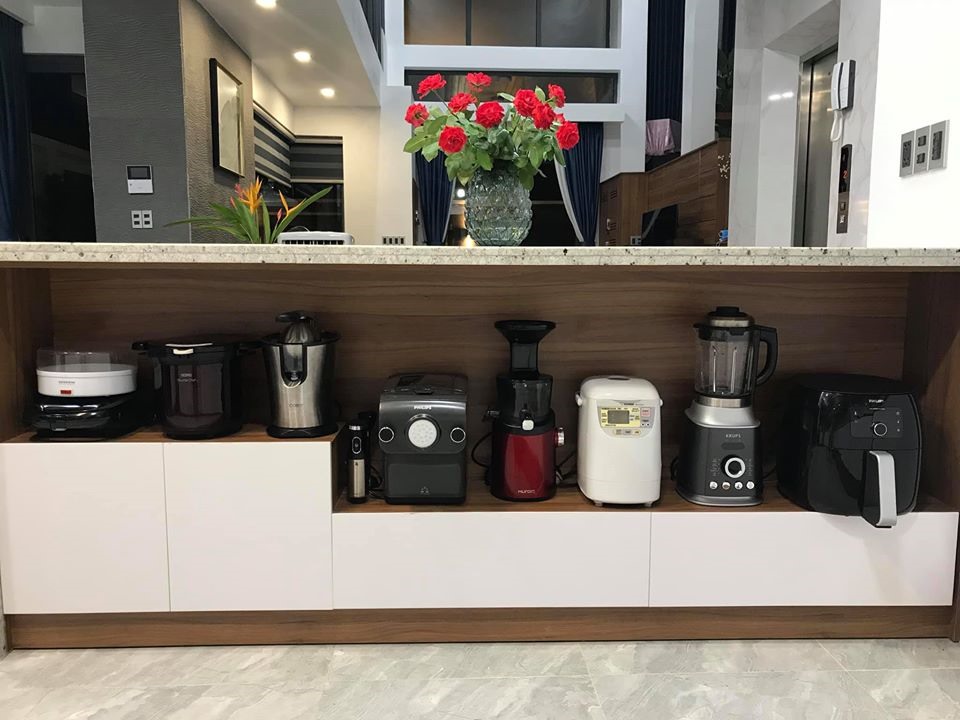 Thời tiết nắng nóng, để giảm hoá đơn tiền điện hàng tháng, người dân cần biết cách sử dụng thiết bị điện để tiết kiệm. Ảnh minh hoạ: Tú Nguyễn