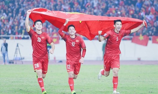 Bóng đá Việt Nam đang có 1 đội tuyển quốc gia thi đấu ổn định và hệ thống đào tạo trẻ khá quy cũ tại các địa phương. Ảnh: Đ.H.