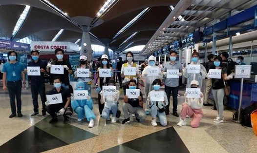 274 người từ Malaysia về Đà Nẵng âm tính với SARS-CoV-2. Ảnh: BNG